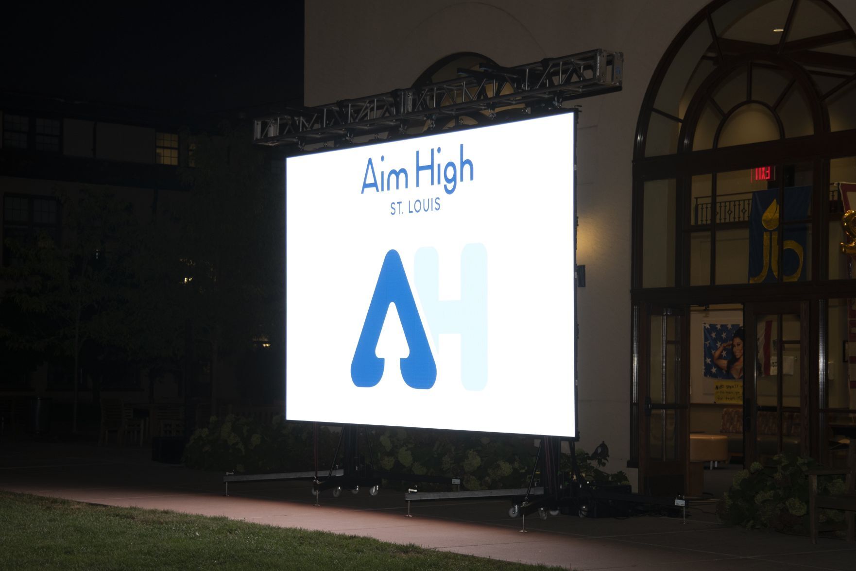 Aim High St. Louis Luminosity